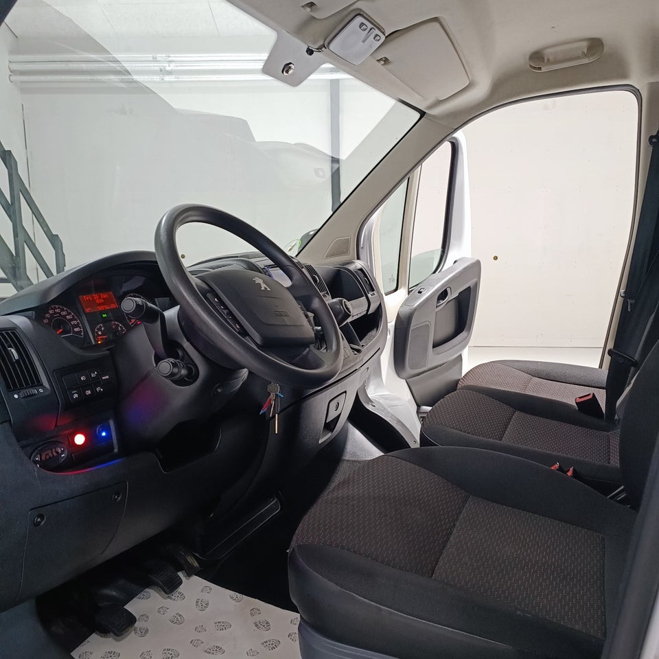 Peugeot Boxer 335 2,2 BlueHDi 165 L2 Plus Alukasse