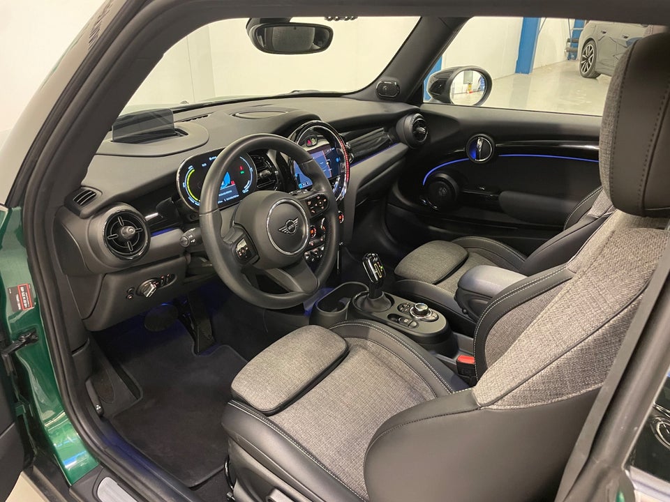 MINI Cooper SE Classic Trim 3d