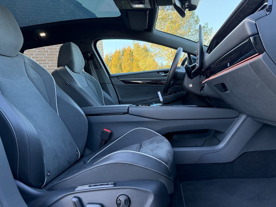 VW ID.7 77 Style+ Tourer 5d