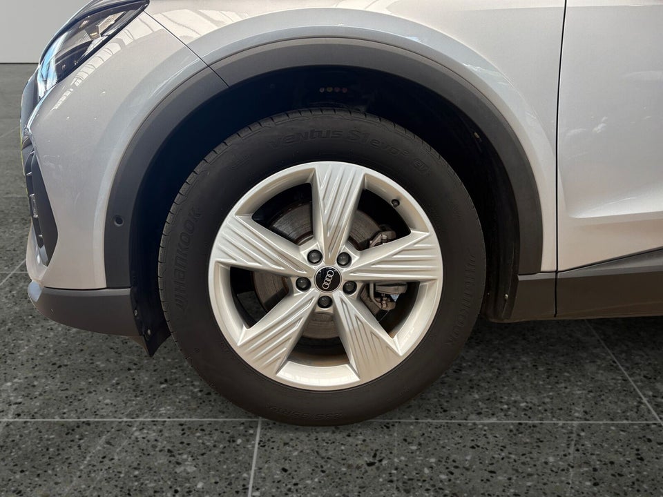 Audi Q4 e-tron 35  5d