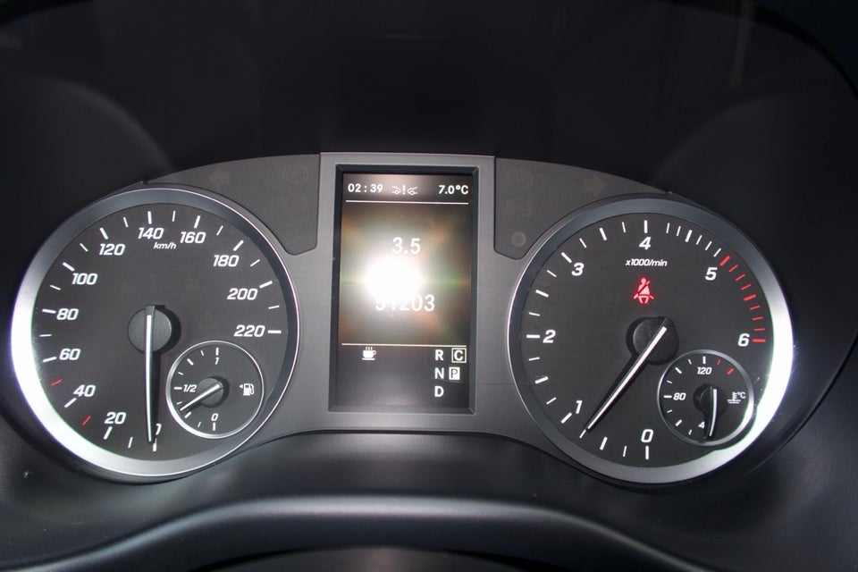 Mercedes Vito 114 2,0 CDi Kassevogn aut. L RWD