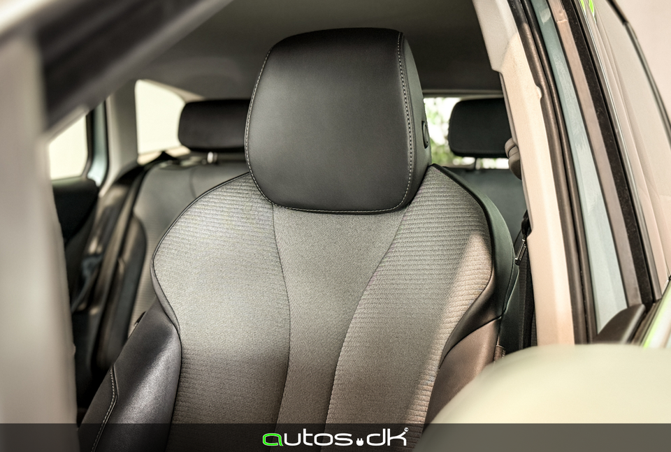 Skoda Enyaq 60 iV Loft 5d