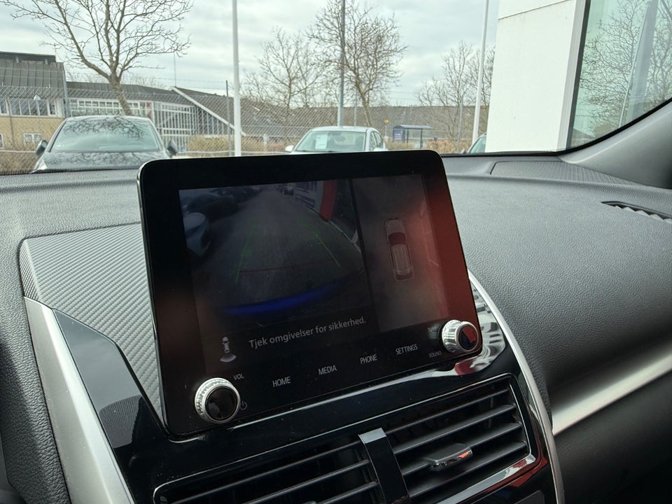 Mitsubishi Eclipse Cross 2,4 PHEV Intense CVT 4WD 5d