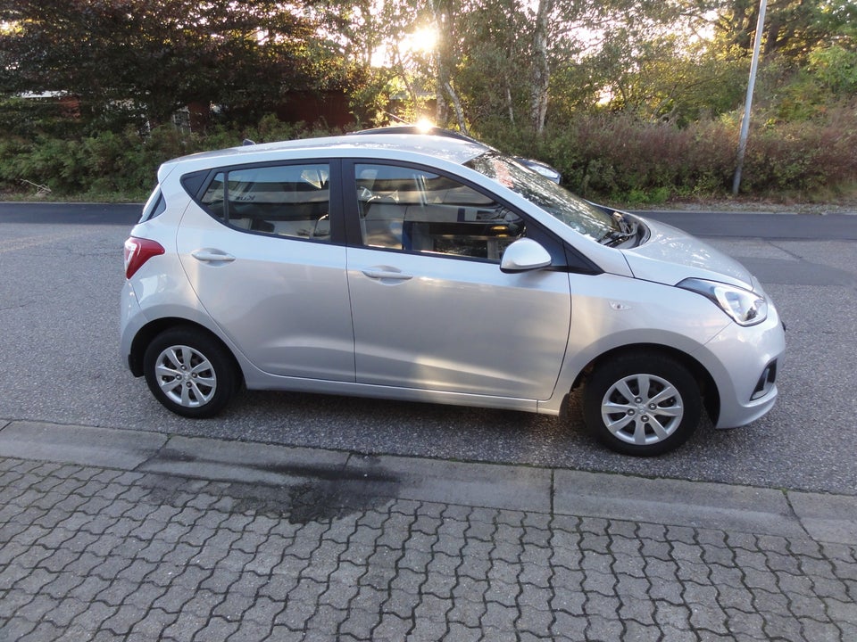 Hyundai i10 1,0 Passion 5d