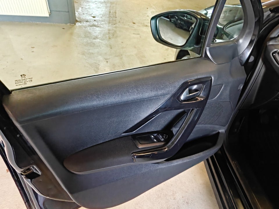 Peugeot 208 1,4 HDi 68 Active 5d