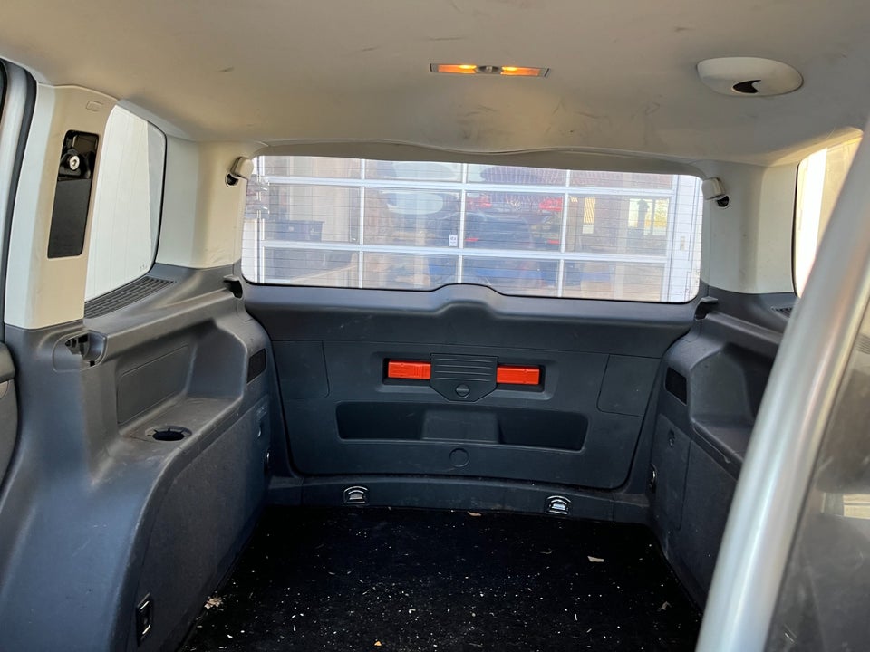VW Touran 1,6 TDi 105 Comfortline DSG BM Van 5d