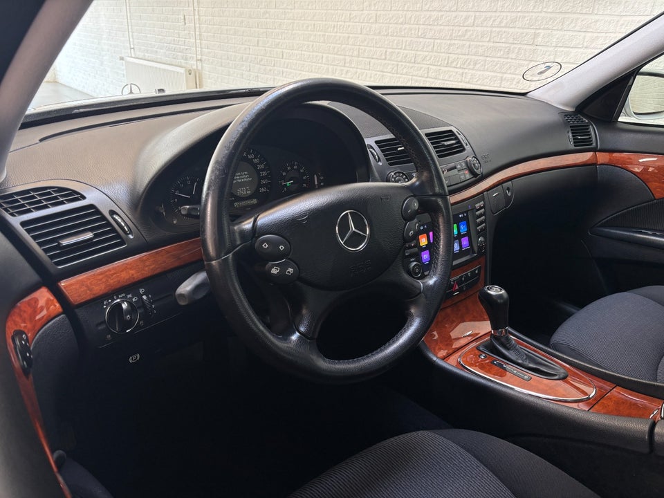 Mercedes E200 1,8 Kompressor Elegance aut. 4d