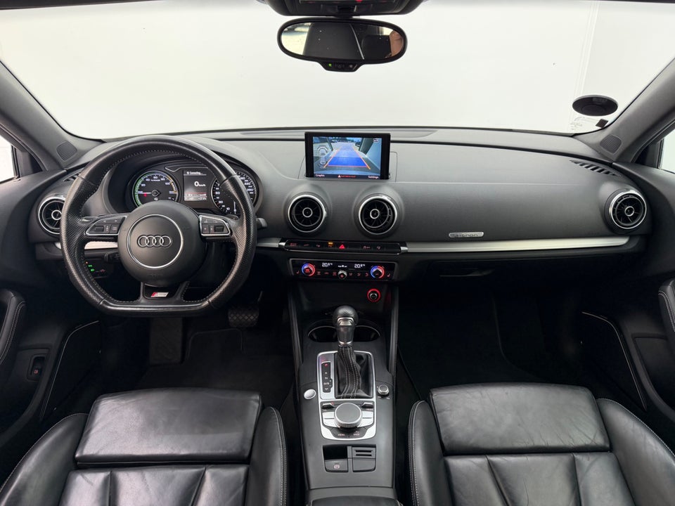Audi A3 1,4 e-tron S-line Sportback S-tr. 5d