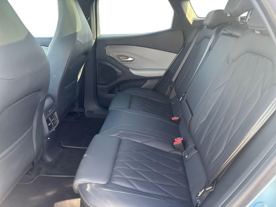 Ford Explorer 77 Premium Extended Range 5d