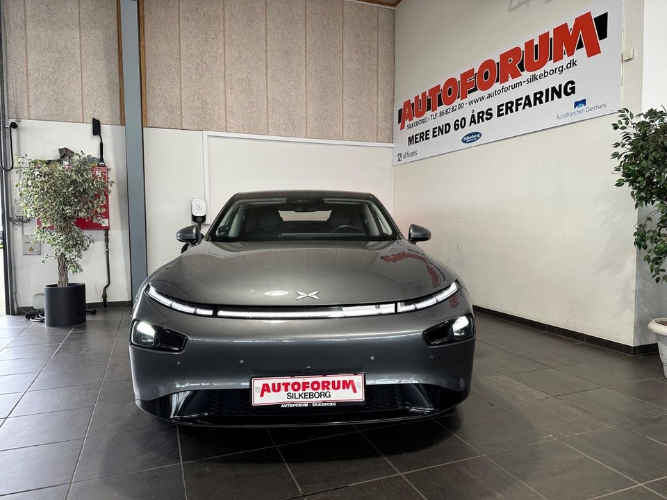 Xpeng P7 Long Range 4d