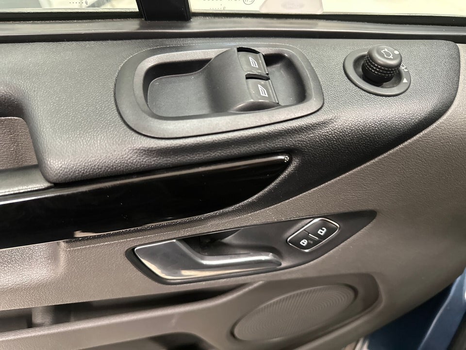 Ford Transit Custom 320L 2,0 TDCi 185 Sport aut.