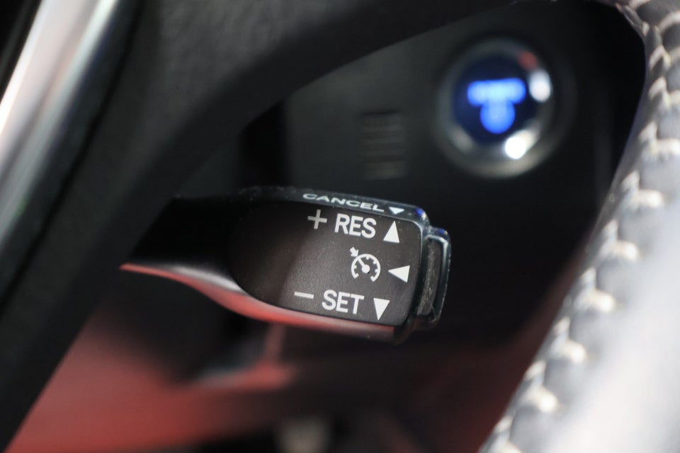 Toyota Auris 1,8 Hybrid H2 Comfort CVT 5d