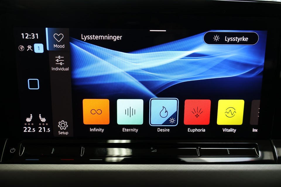 VW Golf VIII 1,5 TSi 130 Life 5d