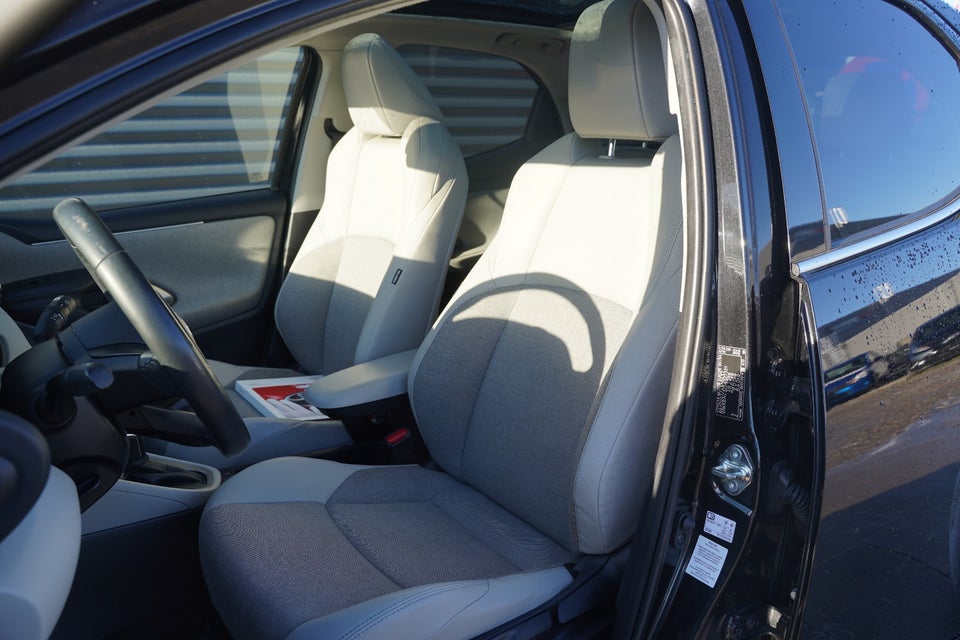 Toyota Yaris 1,5 Hybrid H4 e-CVT 5d