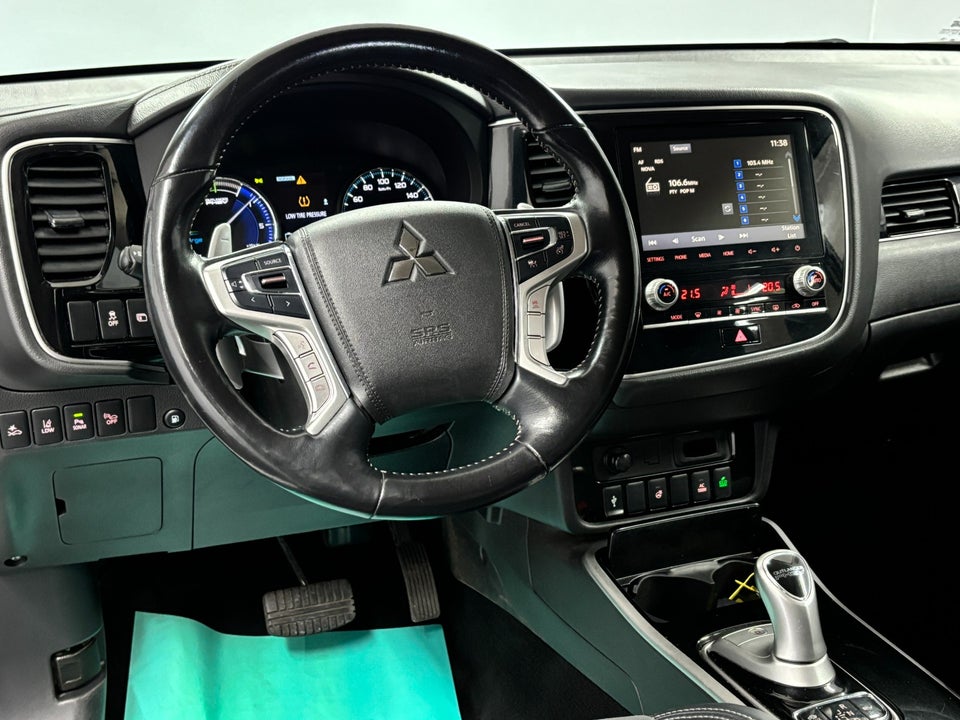 Mitsubishi Outlander 2,4 PHEV Intense CVT 4WD 5d