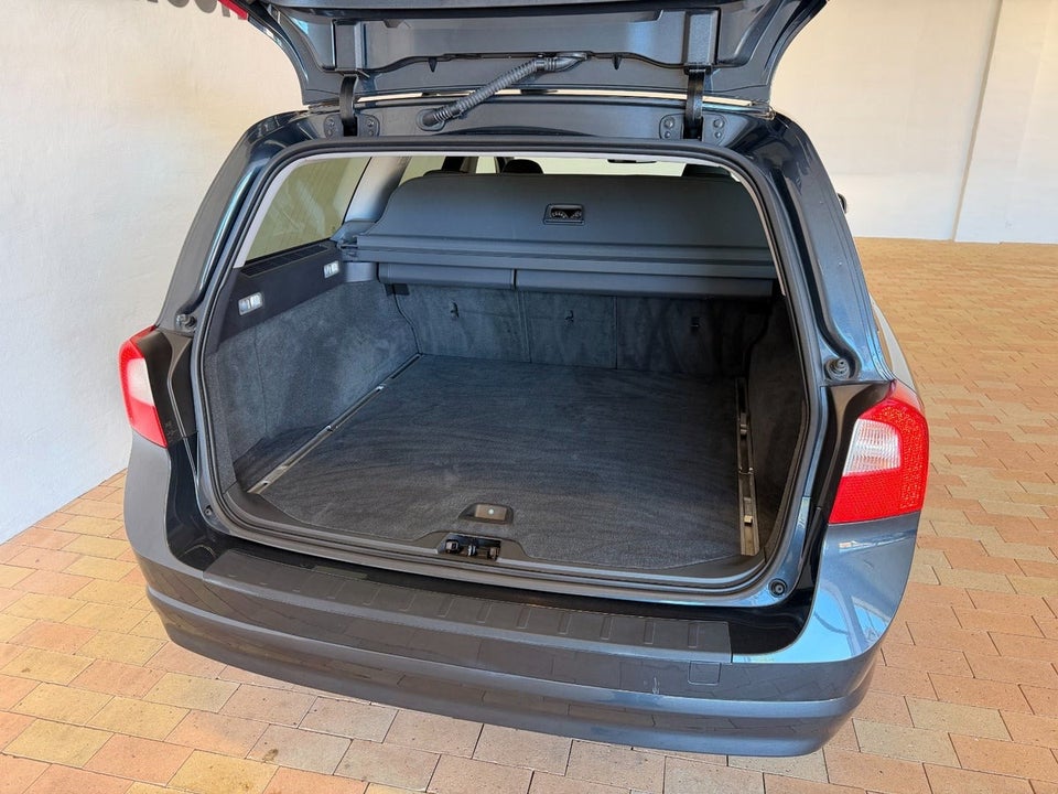Volvo V70 1,6 T4 180 aut. 5d