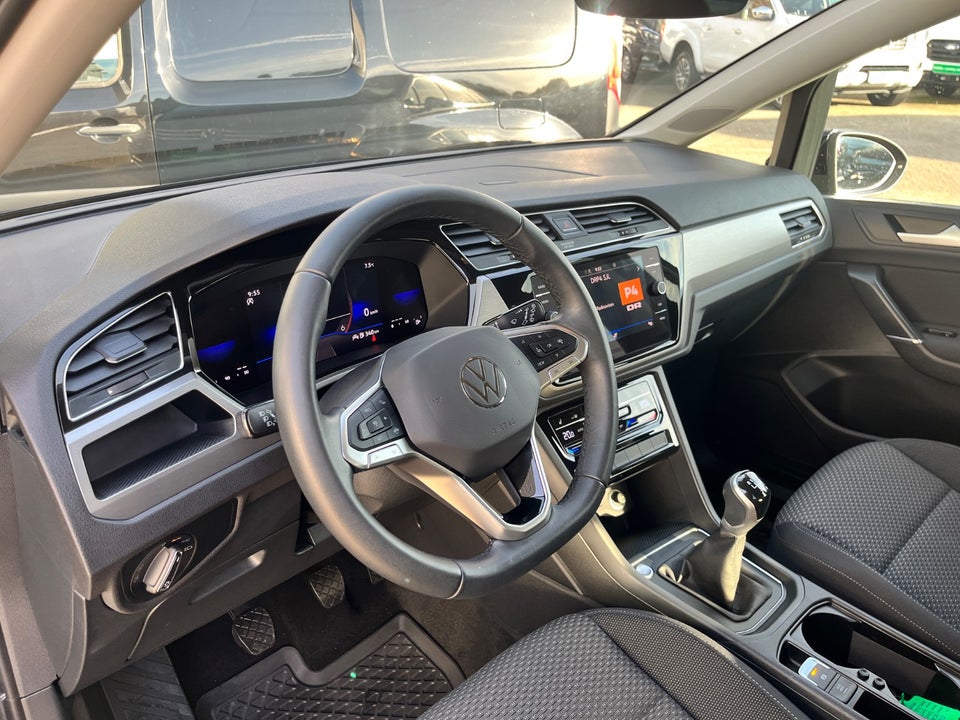 VW Touran 2,0 TDi 122 Comfortline Van 5d