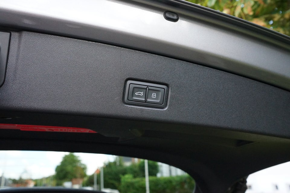 Audi Q4 e-tron 50 edition one S-line quattro 5d