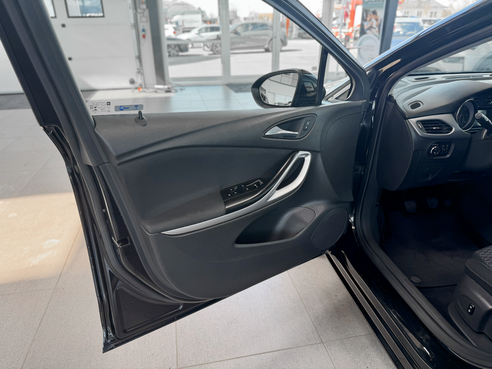 Opel Astra 1,6 CDTi 110 Enjoy Sports Tourer 5d