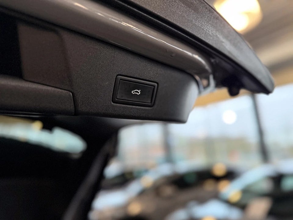 VW ID.4 77 Pro Performance Tech 5d