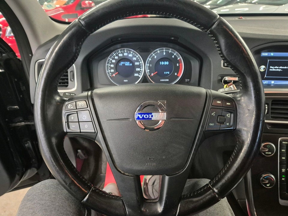 Volvo V60 1,6 D2 115 Kinetic aut. 5d