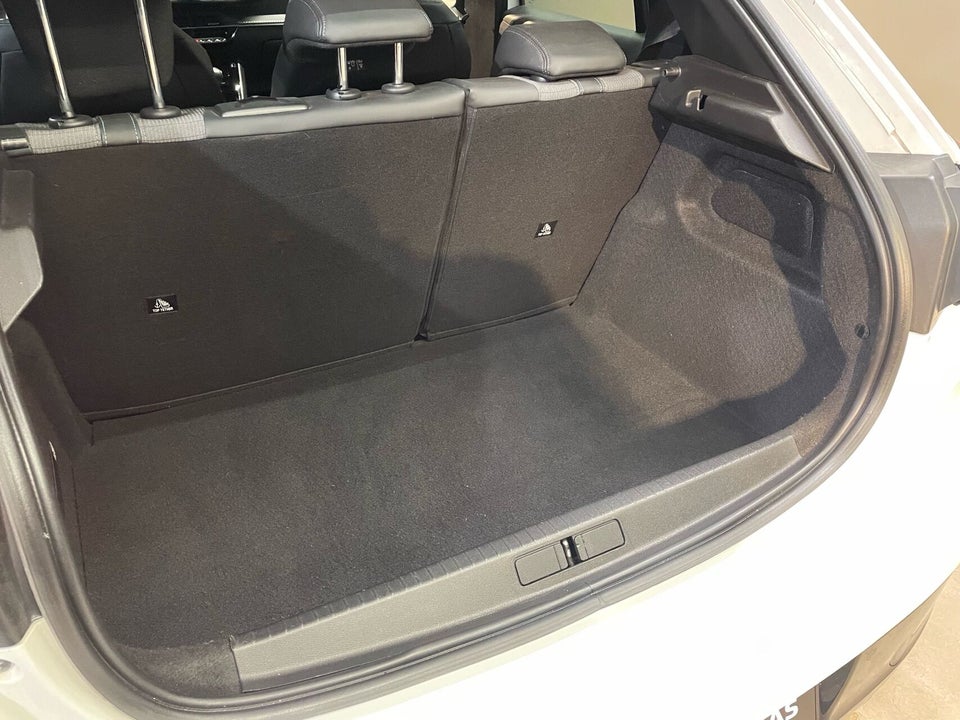 Peugeot 208 1,2 PureTech 100 Supreme+ 5d