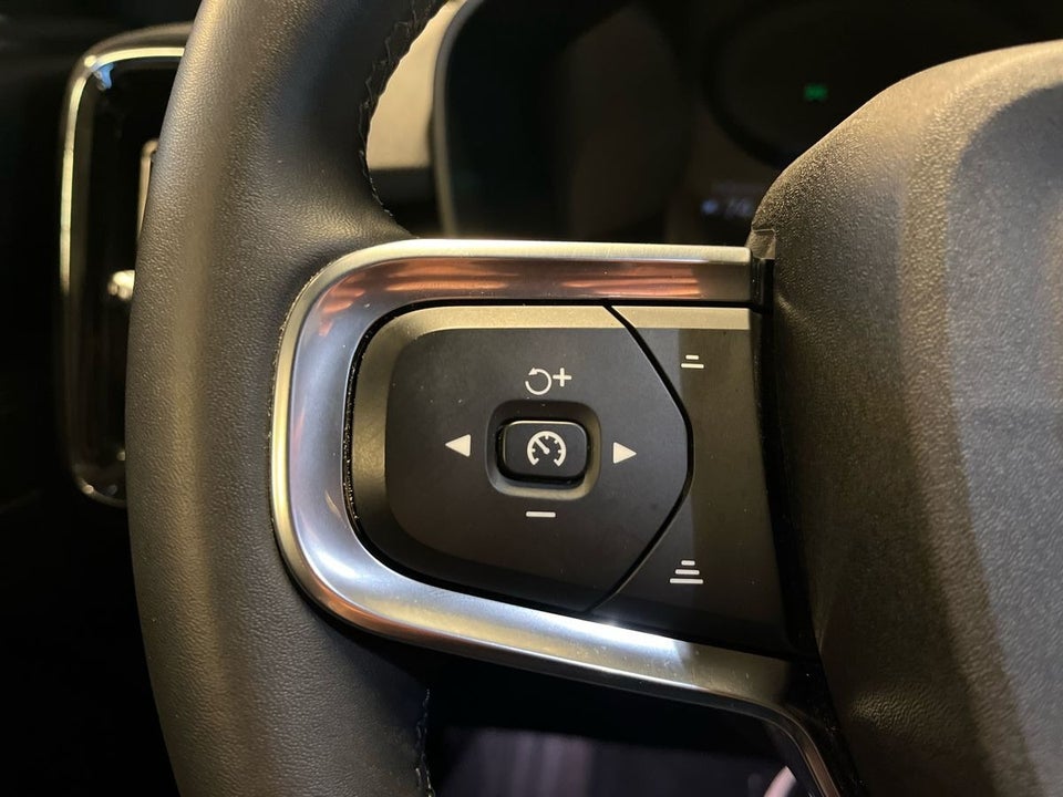 Volvo XC40 ReCharge Core 5d