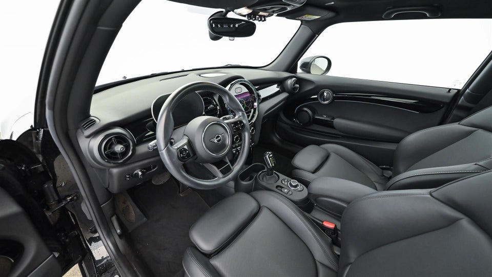 MINI Cooper SE Classic Trim 3d