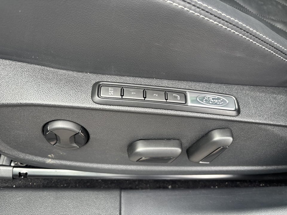 Ford Capri 77 Premium Extended Range 5d