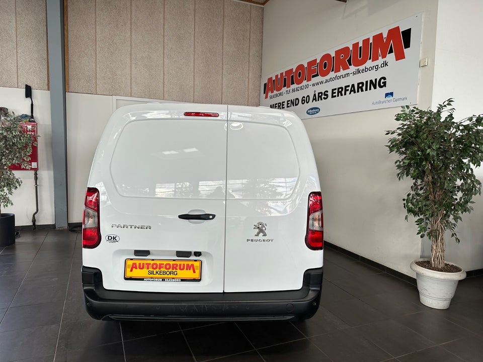 Peugeot Partner 1,5 BlueHDi 100 L2V2 Plus Van