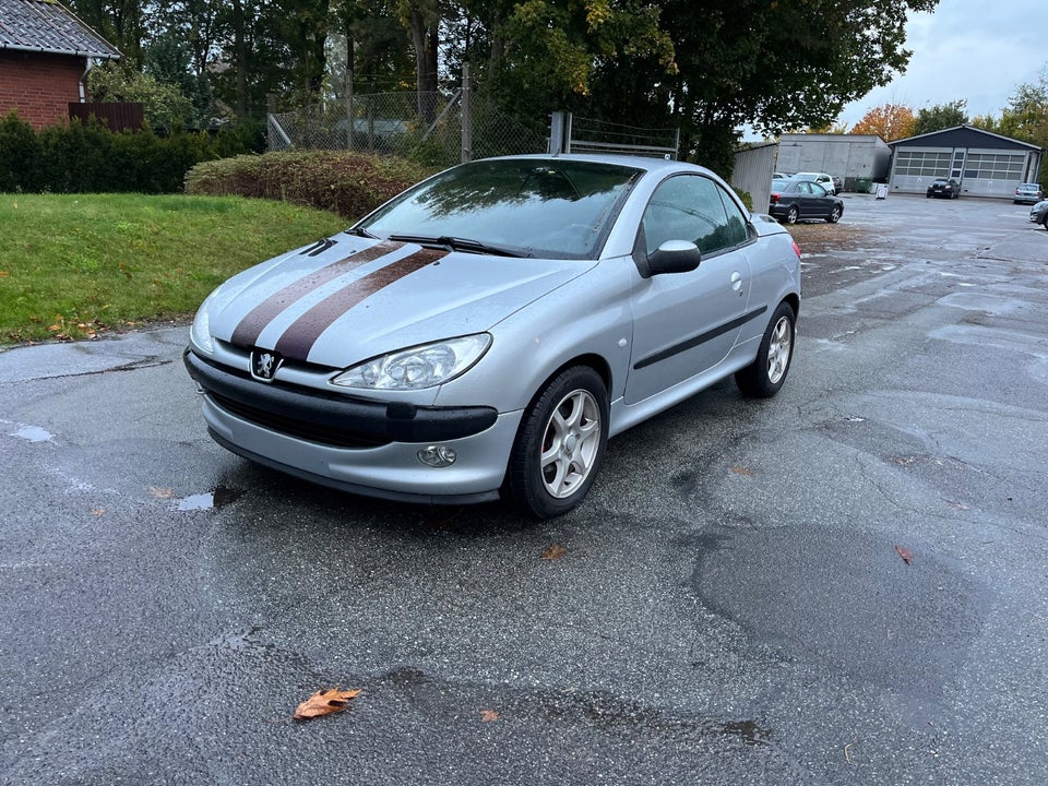 Peugeot 206 1,6 16V CC 2d
