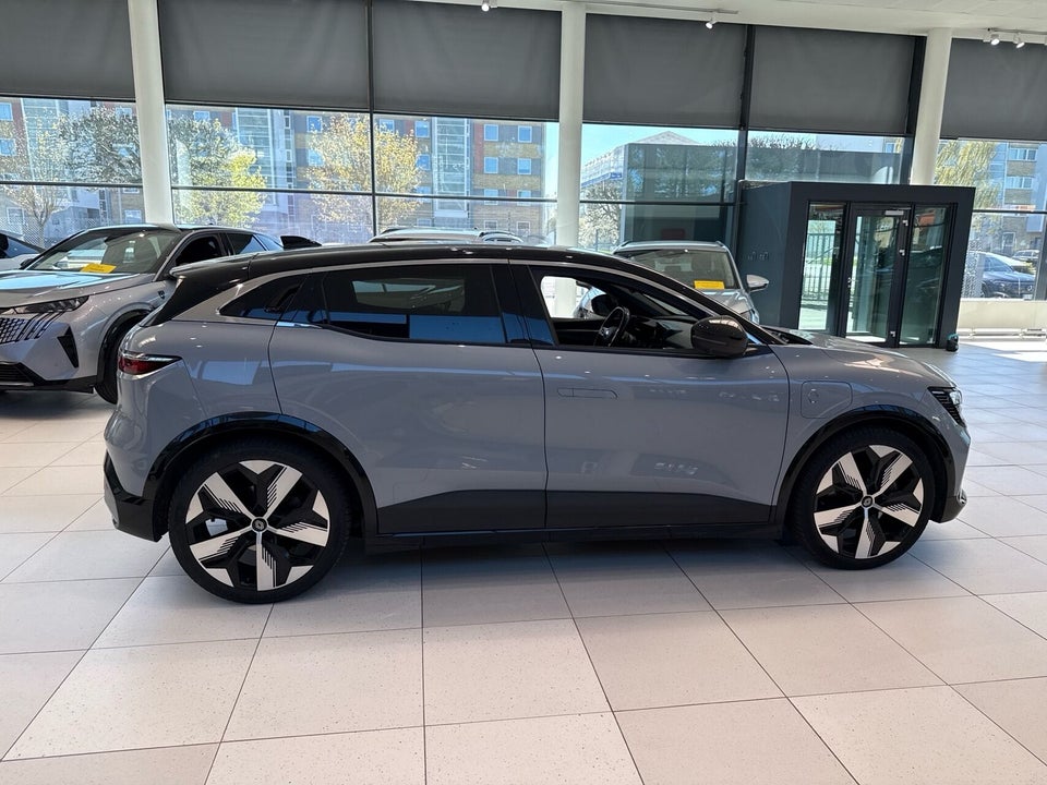 Renault Megane E-Tech 60 Techno 5d