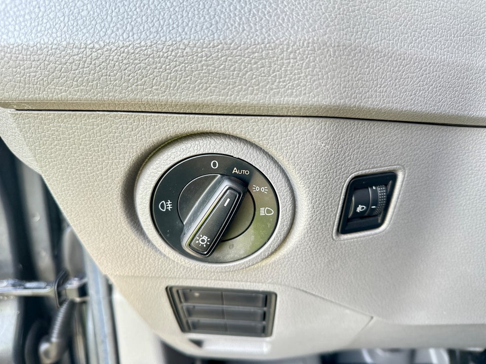 VW Crafter 35 2,0 TDi 177 Kassevogn L3H3 aut.