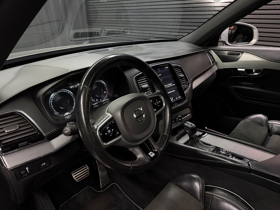 Volvo XC90 2,0 D5 235 R-Design aut. AWD 7prs 5d