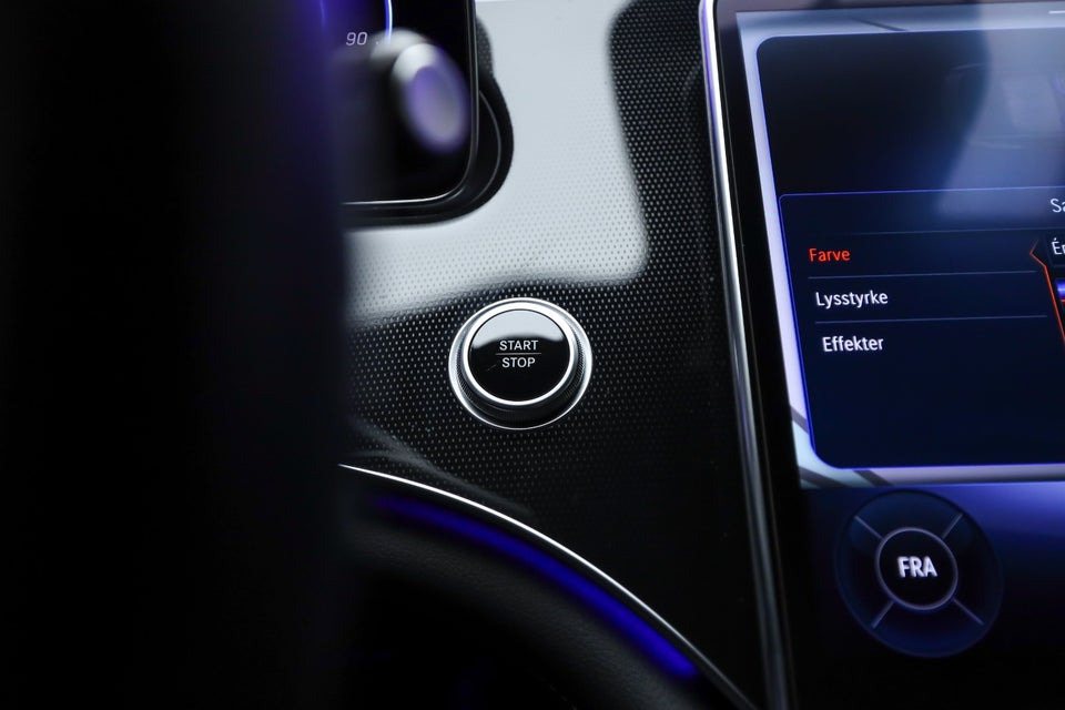Mercedes EQE350 Electric Art 4d