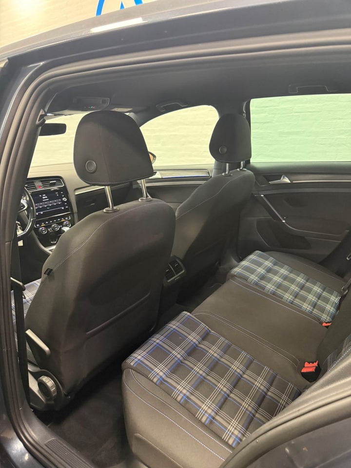 VW Golf VII 1,4 GTE DSG 5d