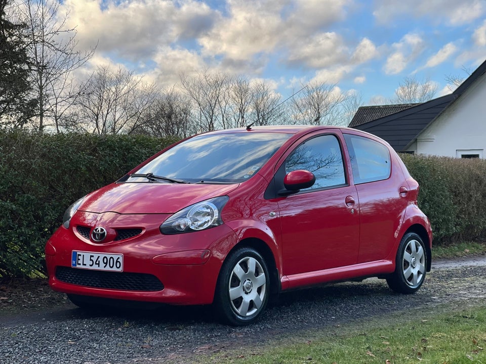 Toyota Aygo 1,0 Plus 5d