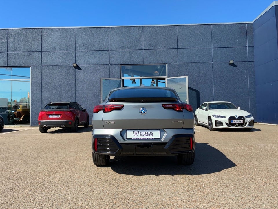 BMW iX2 eDrive20 M-Sport 5d