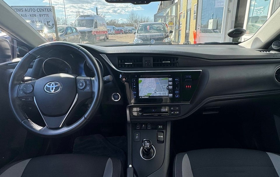 Toyota Auris 1,8 Hybrid H2 Comfort CVT 5d