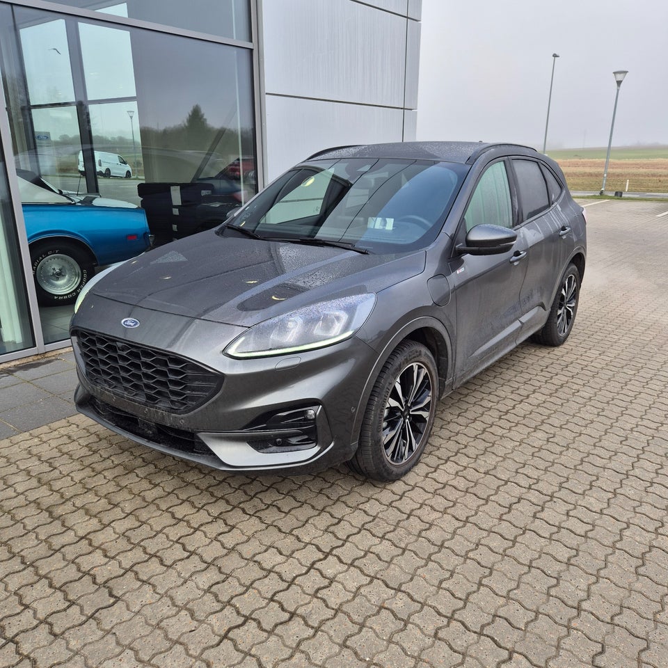 Ford Kuga 2,5 PHEV ST-Line X CVT 5d
