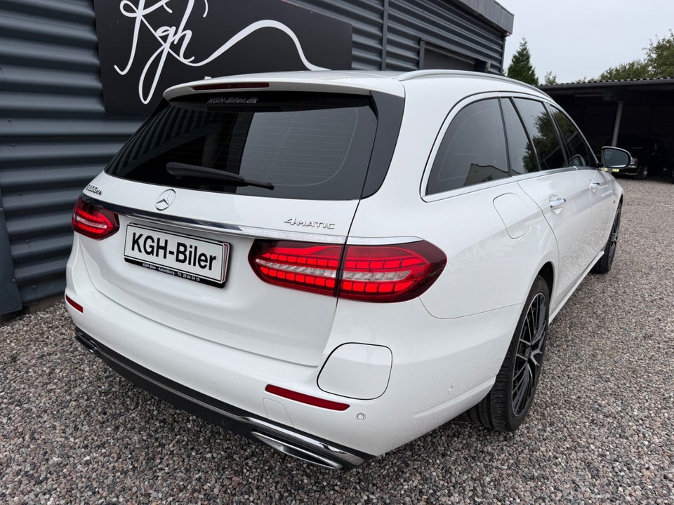 Mercedes E300 de 2,0 Avantgarde stc. aut. 4Matic 5d
