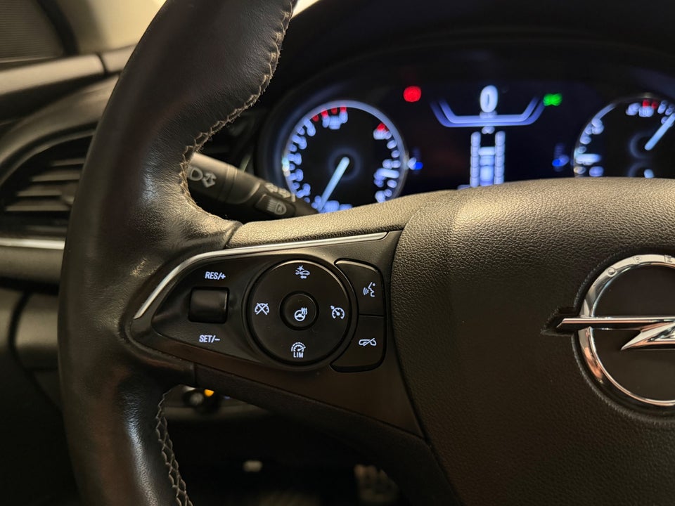 Opel Insignia 1,6 T 200 Dynamic Sports Tourer 5d