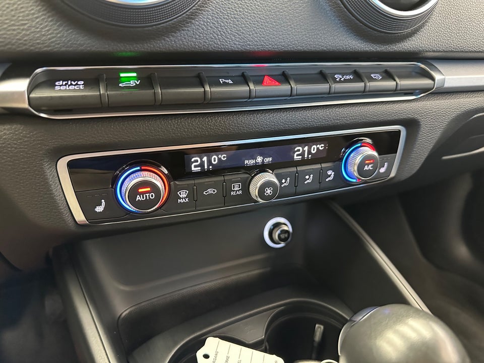 Audi A3 1,4 e-tron Sportback S-tr. 5d