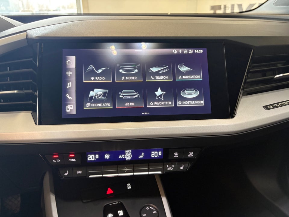 Audi Q4 e-tron 40  5d