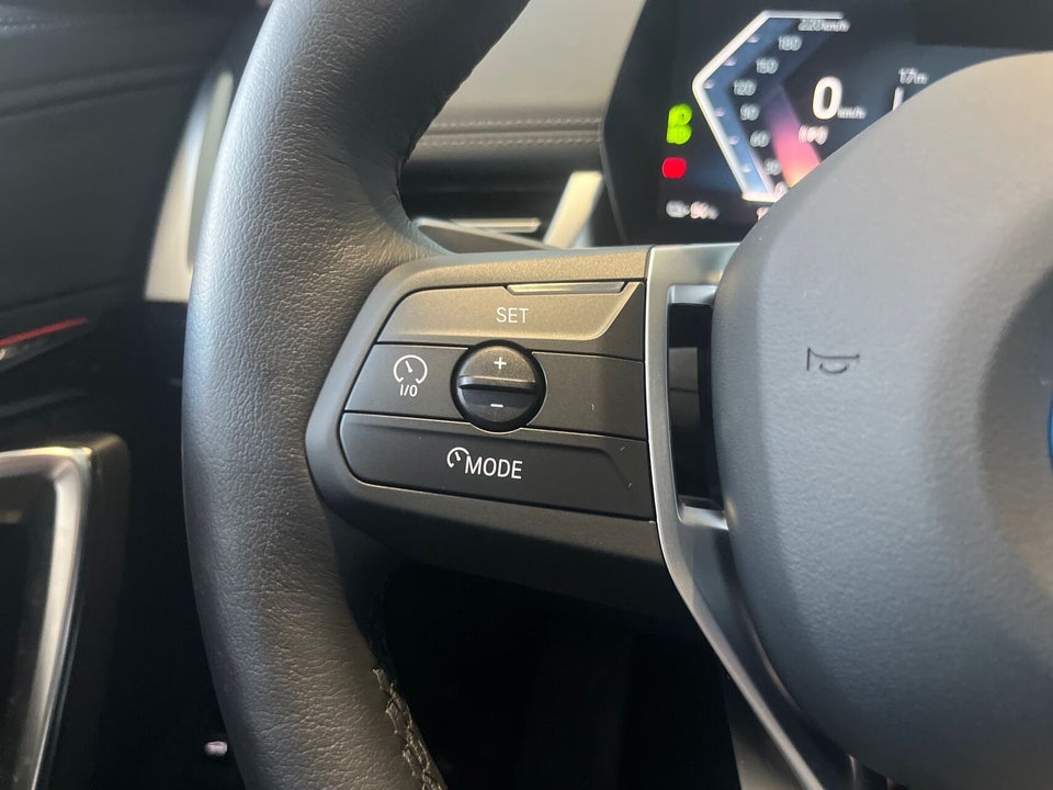 BMW iX1 eDrive20 X-Line 5d