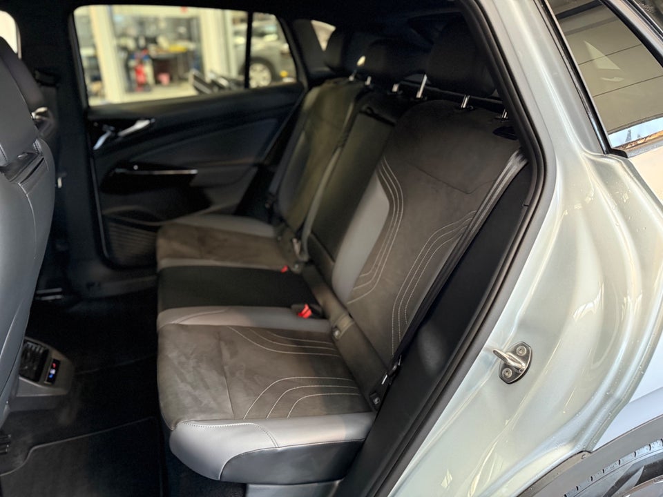 VW ID.4 77 Pro Style+ 5d