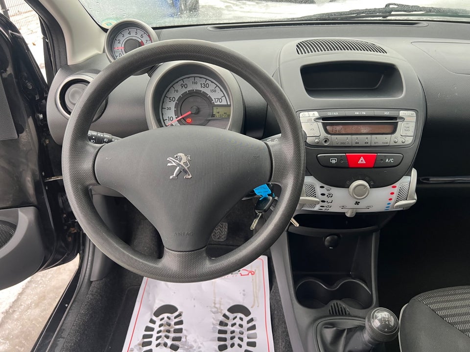 Peugeot 107 1,0 Active 5d