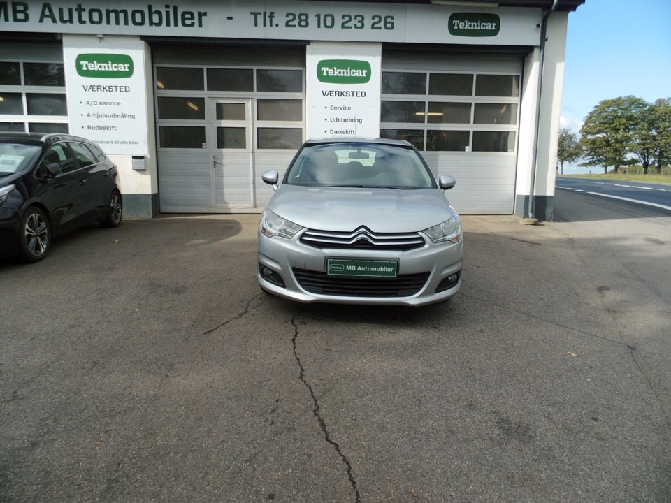 Citroën C4 1,6 VTi 120 Attraction 5d