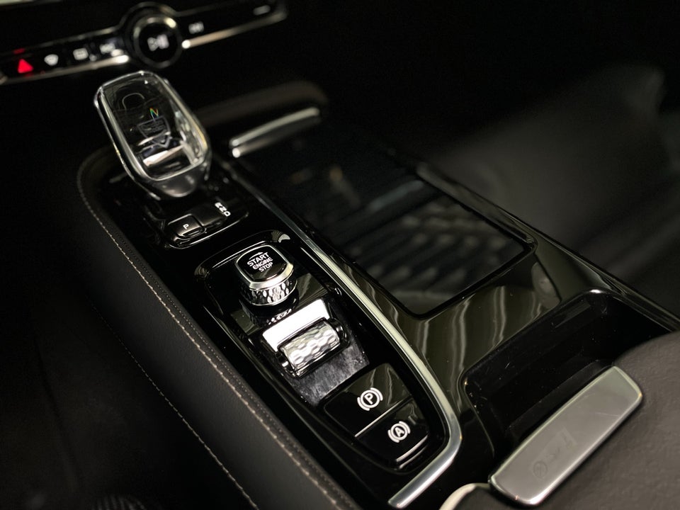 Volvo V60 2,0 T8 ReCharge Inscription aut. AWD 5d