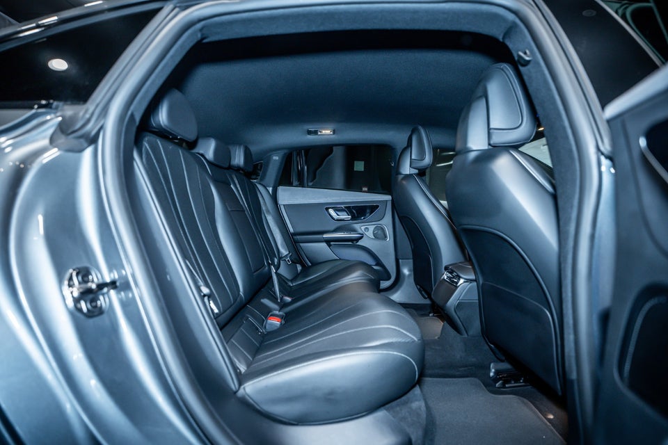 Mercedes EQE300 AMG Line 4d